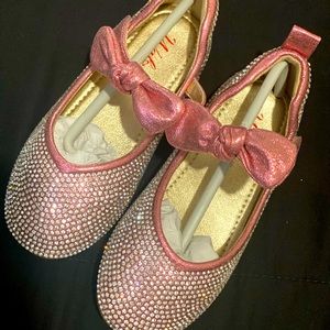 BNB girls shoes size 9 toddler super sparkly